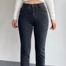 將圖片載入圖庫檢視器 Casual Wear High Waist Slim Jeans 隨性高腰修身牛仔褲
